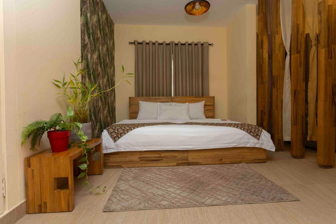 Roots Hotel Apartment Accra Exterior photo