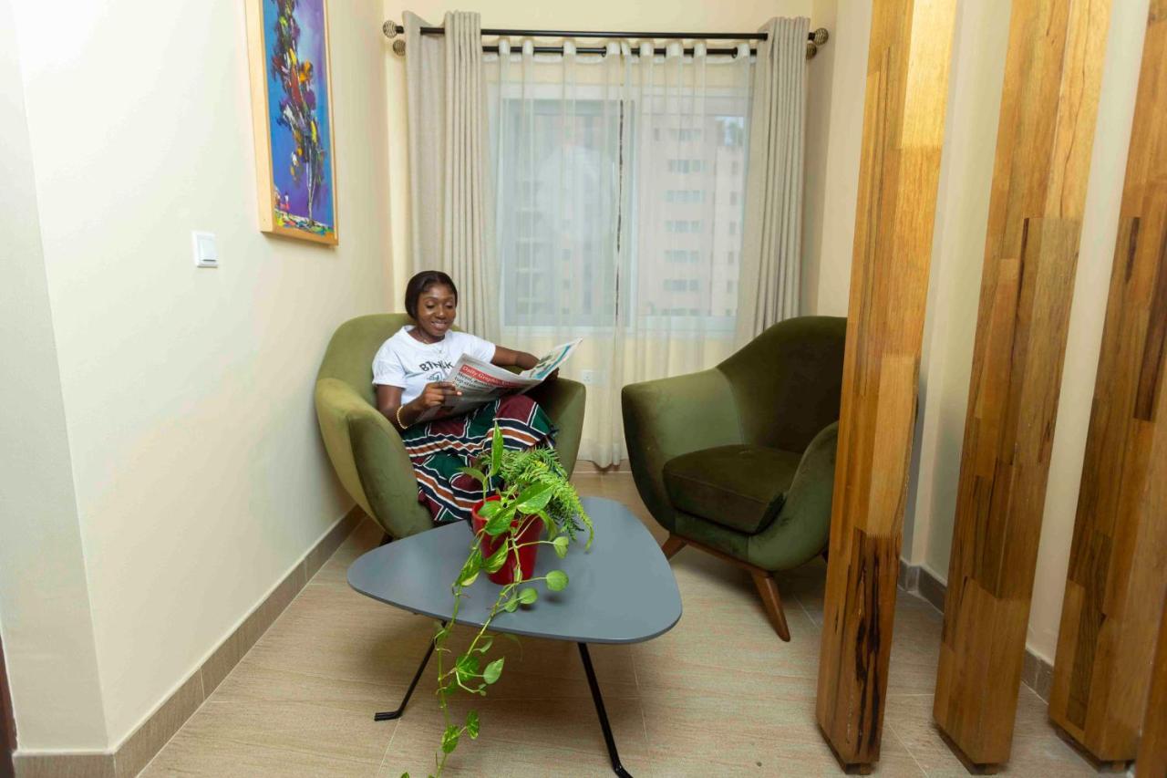 Roots Hotel Apartment Accra Exterior photo