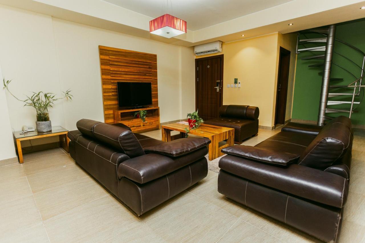 Roots Hotel Apartment Accra Exterior photo