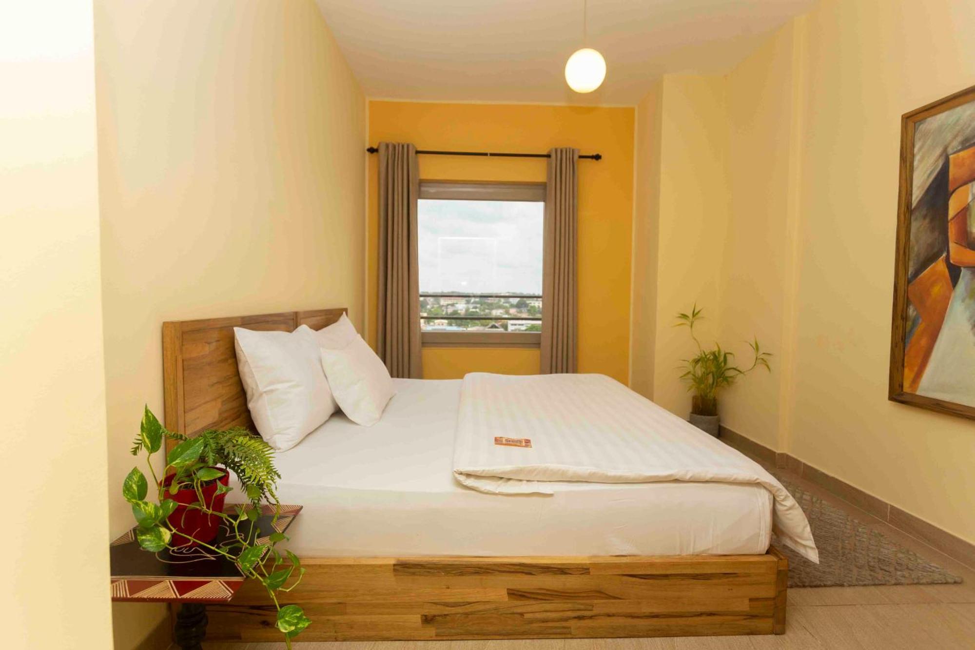 Roots Hotel Apartment Accra Exterior photo